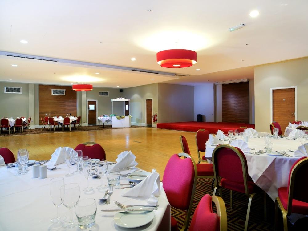Aberdeen Airport Dyce Hotel, Sure Hotel Collection By BW Экстерьер фото